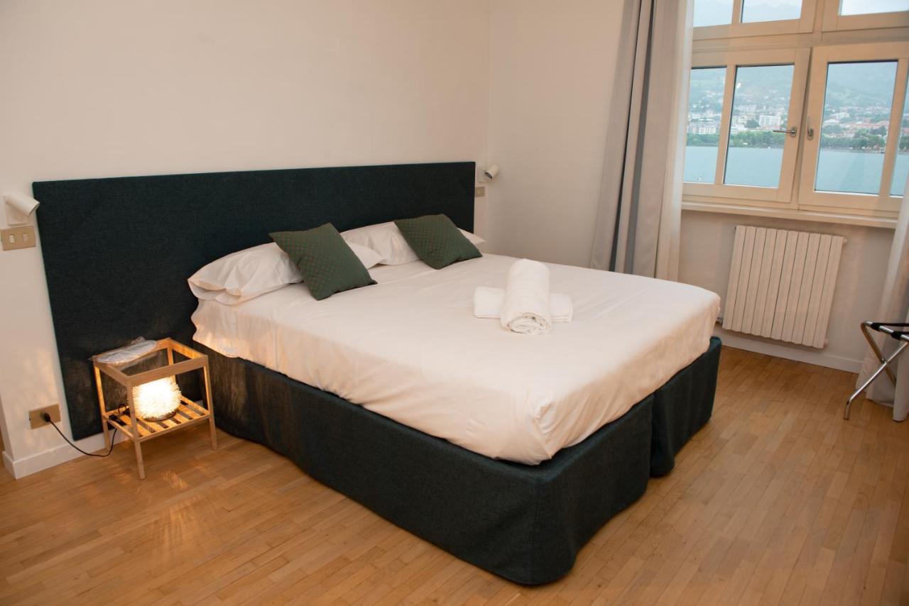 Little Marina Apartment Малграте Екстериор снимка