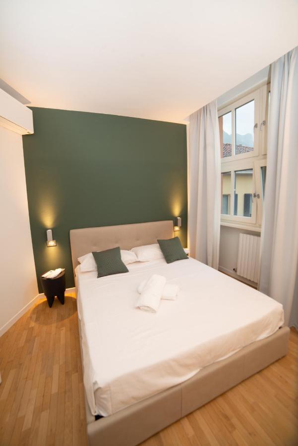 Little Marina Apartment Малграте Екстериор снимка