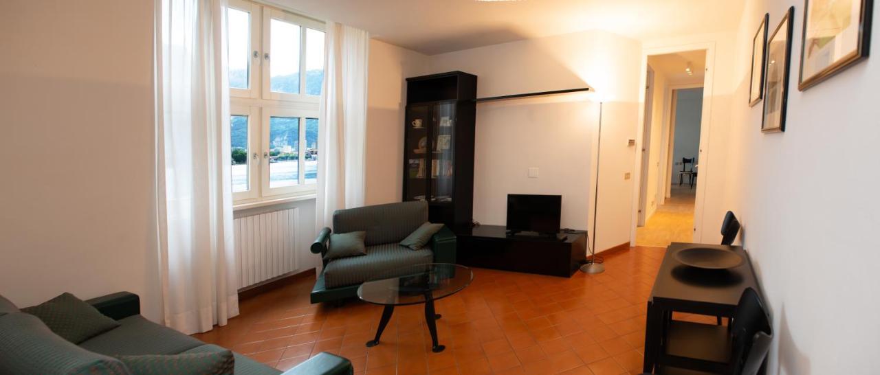 Little Marina Apartment Малграте Екстериор снимка